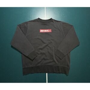 Nike‎ Just Do It Crewneck Sweatshirt Men's Large Sun Faded Black Red Distressed